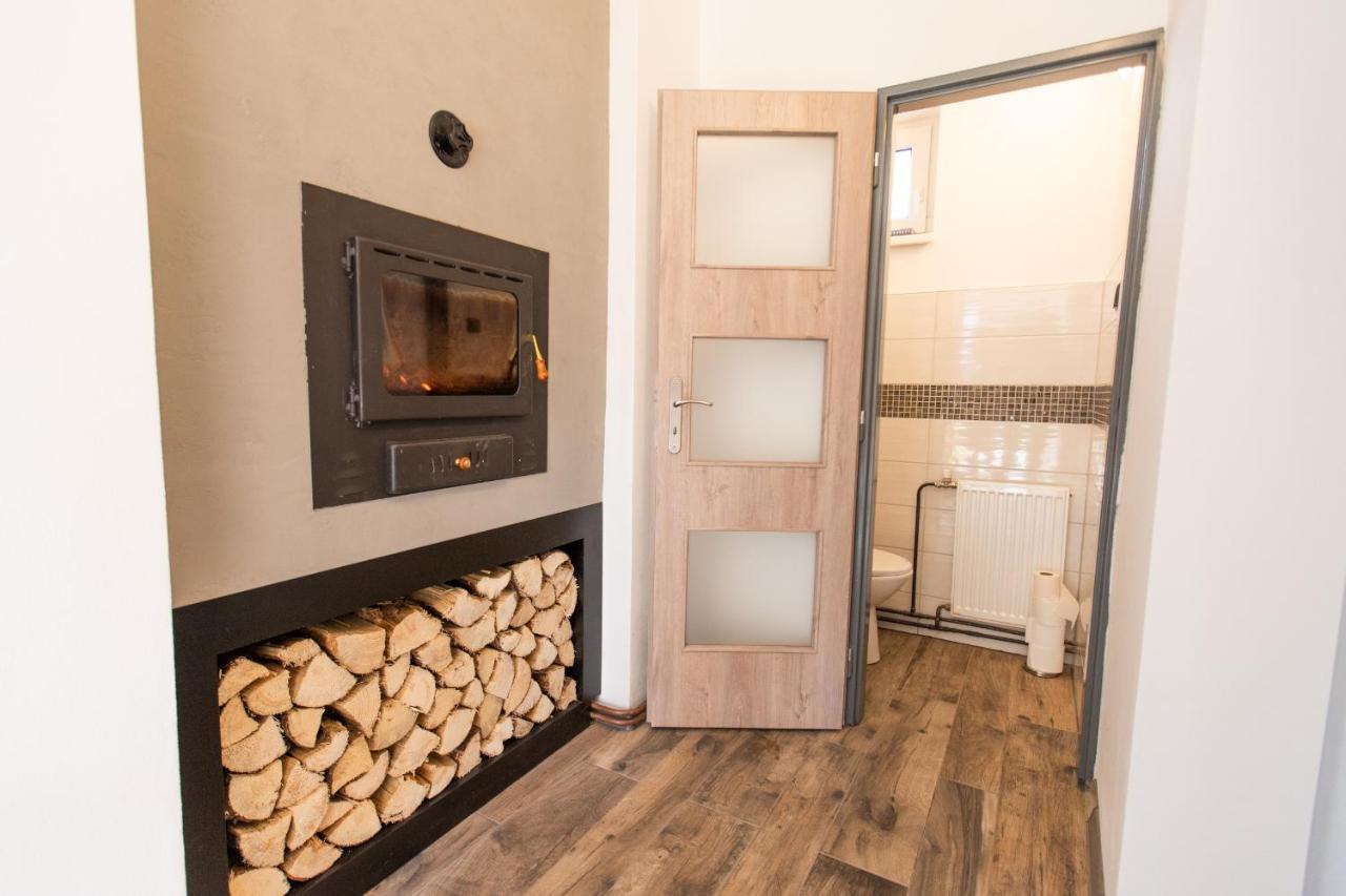 Ubytovani Na Samote - Apartman U Tesaru Komarice Luaran gambar