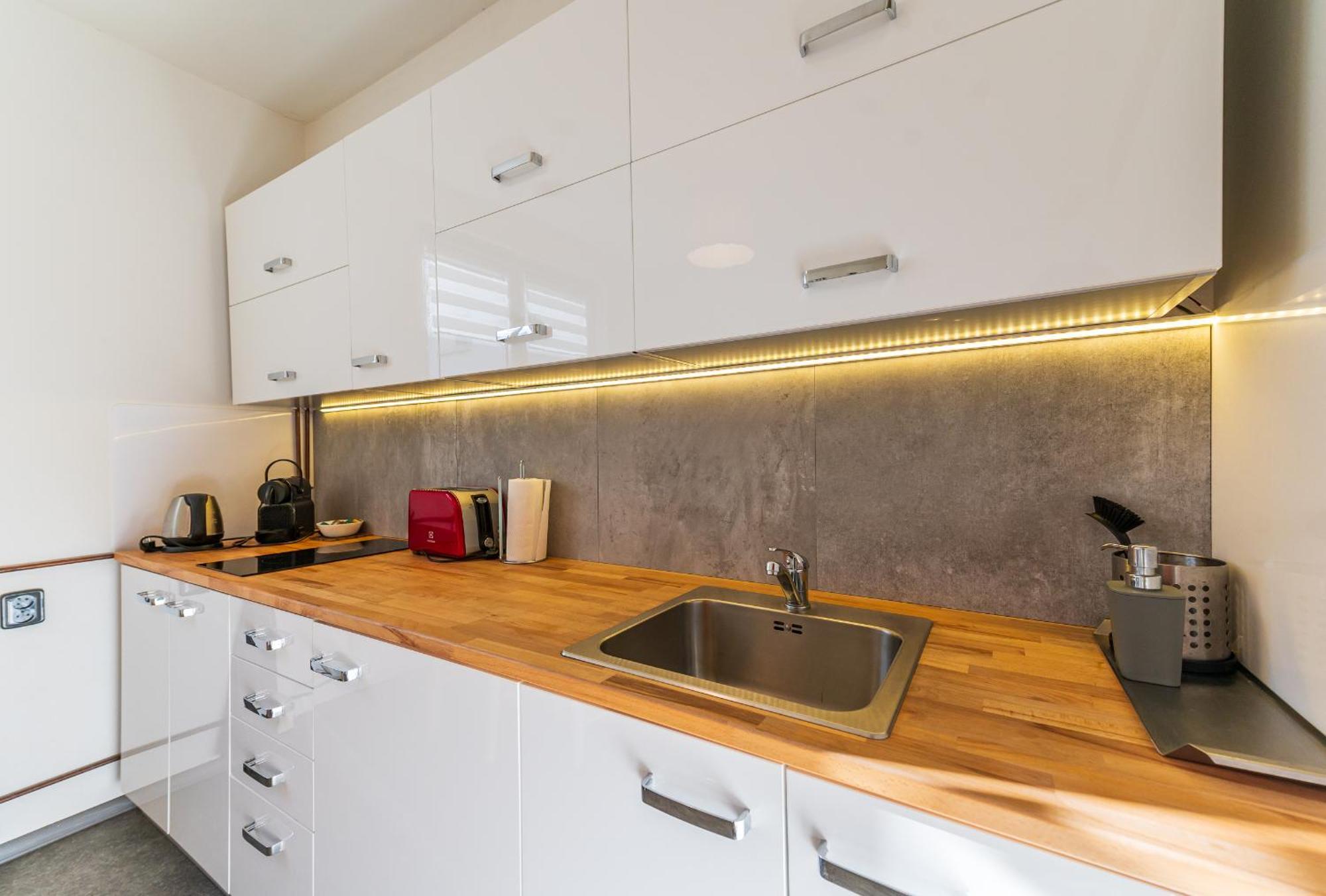 Ubytovani Na Samote - Apartman U Tesaru Komarice Luaran gambar